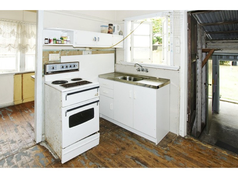 31 CAMPBELL ST, Scarborough QLD 4020