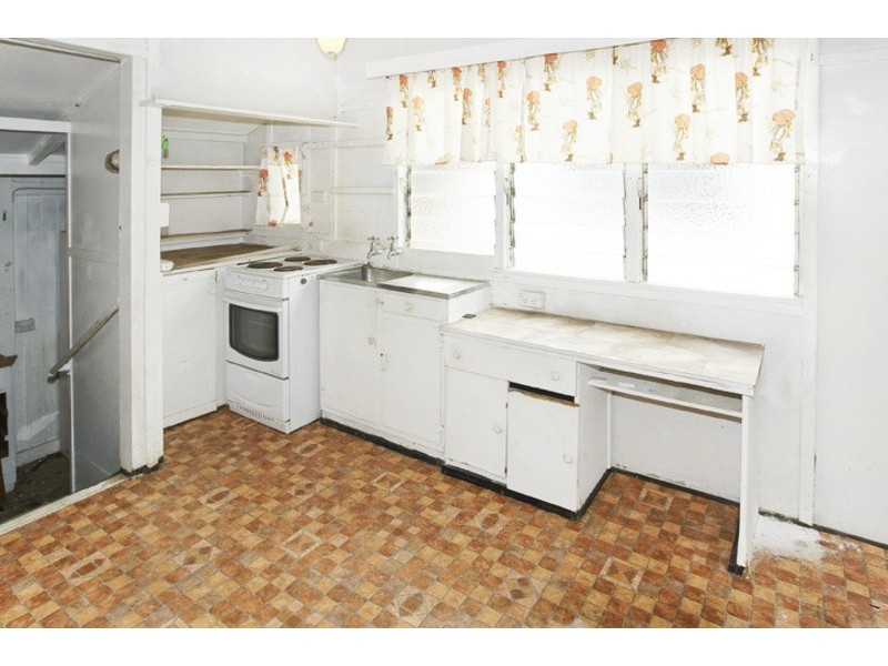 36 KING ST, Woody Point QLD 4019