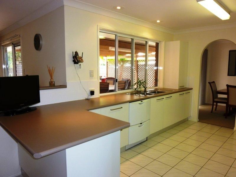 20 LINTHAVEN DRIVE, Rothwell QLD 4022