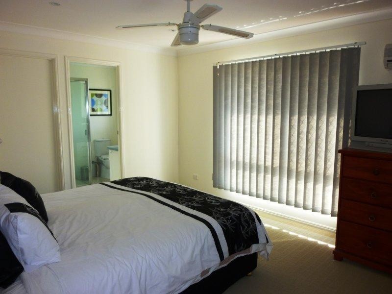 20 LINTHAVEN DRIVE, Rothwell QLD 4022