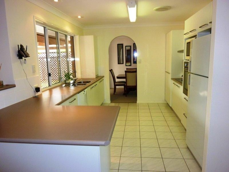 20 LINTHAVEN DRIVE, Rothwell QLD 4022