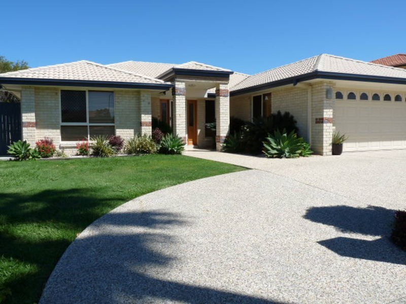 115 GRIFFITH ROAD, Newport QLD 4020