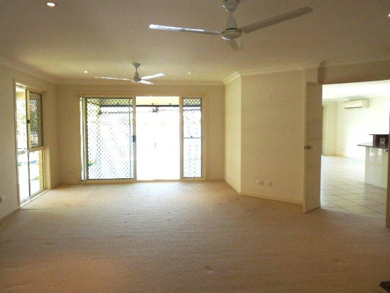 115 GRIFFITH ROAD, Newport QLD 4020