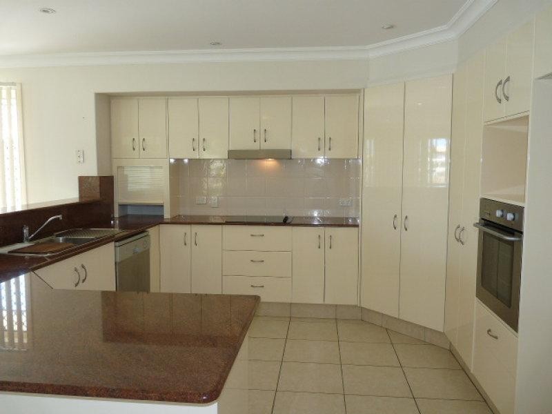 115 GRIFFITH ROAD, Newport QLD 4020