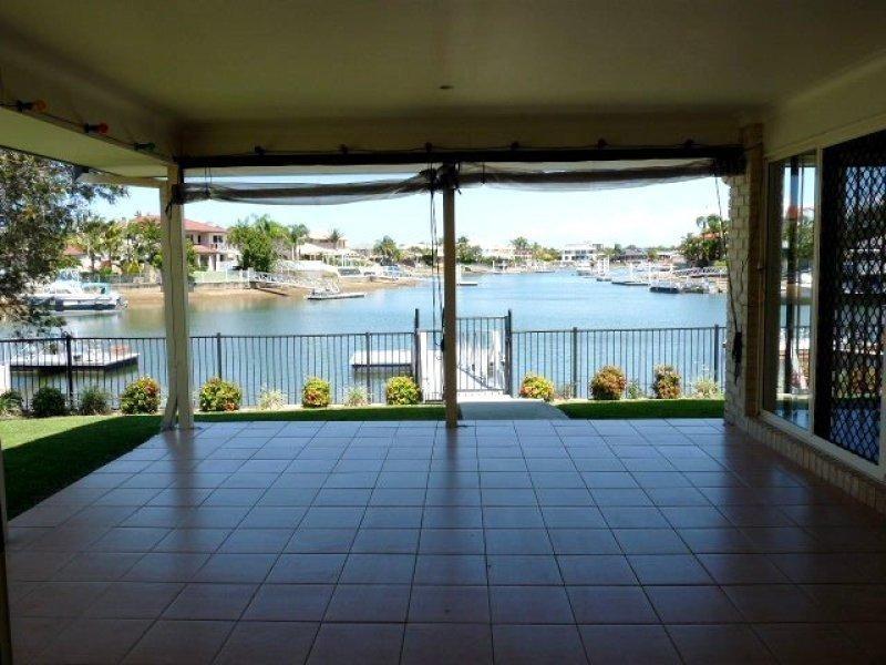 115 GRIFFITH ROAD, Newport QLD 4020