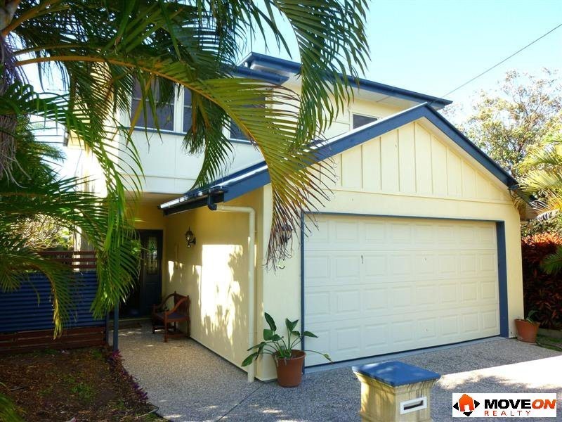 6 ERNEST STREET, Woody Point QLD 4019