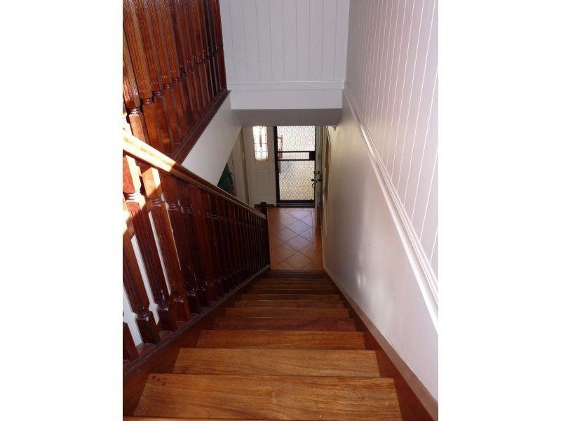 6 ERNEST STREET, Woody Point QLD 4019