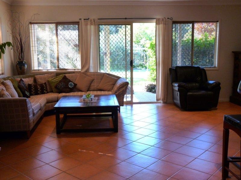 6 ERNEST STREET, Woody Point QLD 4019