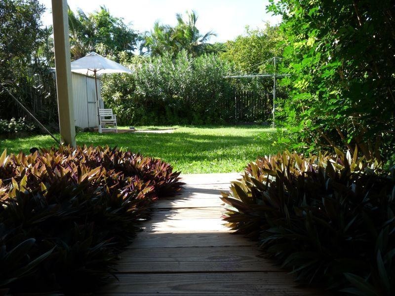 6 ERNEST STREET, Woody Point QLD 4019