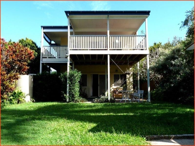 6 ERNEST STREET, Woody Point QLD 4019