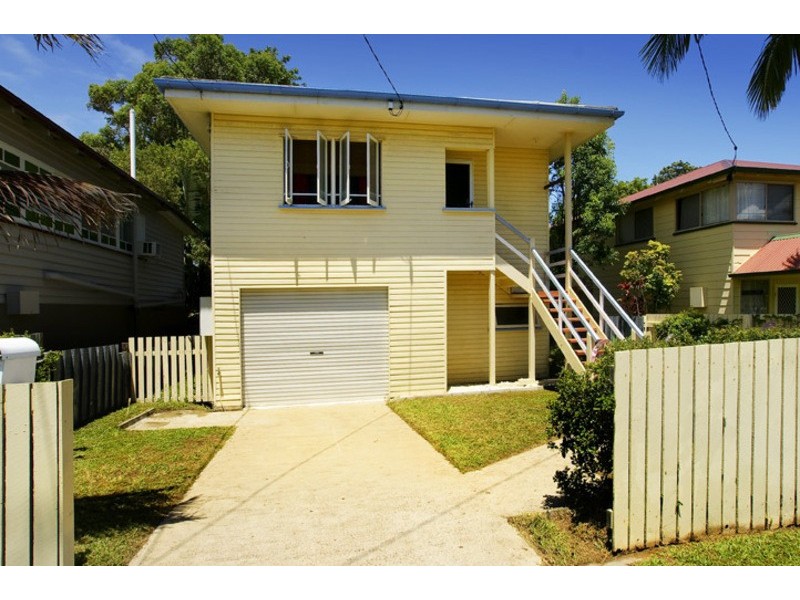 3 LOUIS STREET, Redcliffe QLD 4020