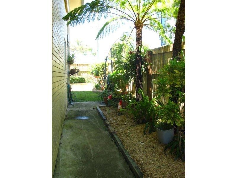 49 SCARBOROUGH ROAD, Redcliffe QLD 4020