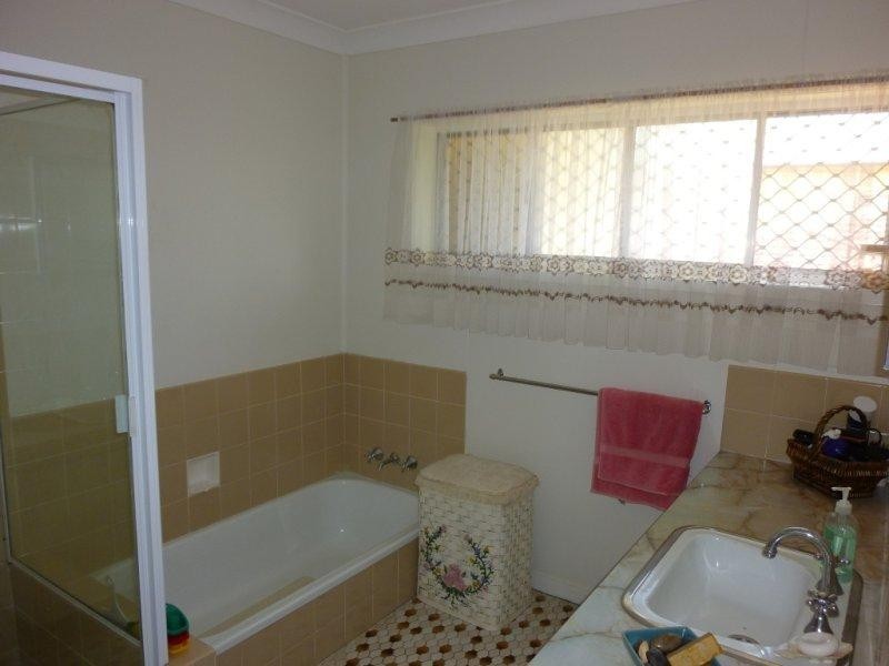 241 OXLEY AVE, Margate QLD 4019