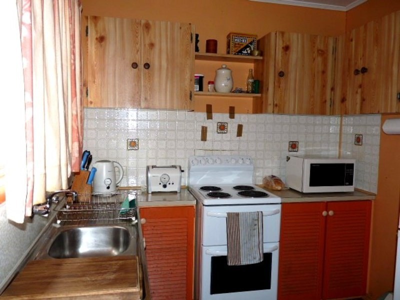 96 SPORTSGROUND STREET, Redcliffe QLD 4020