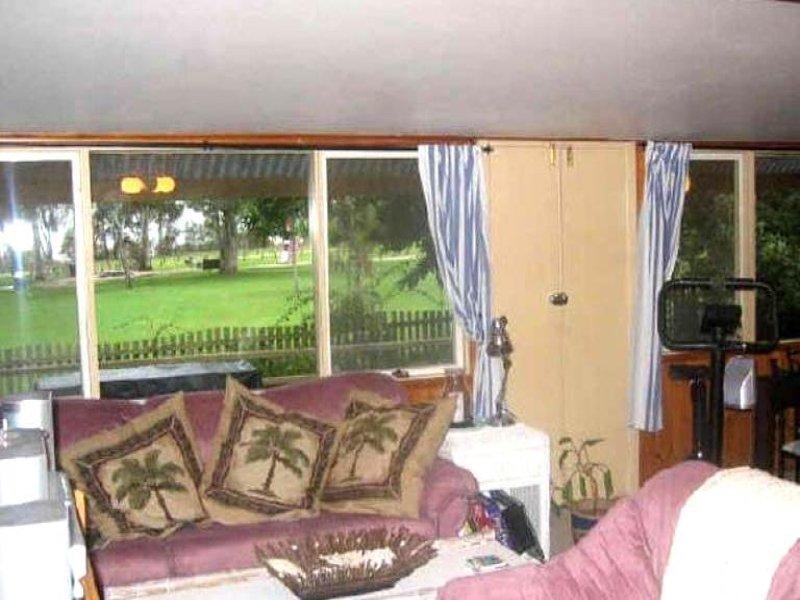32 SAMPSON ST, Deception Bay QLD 4508