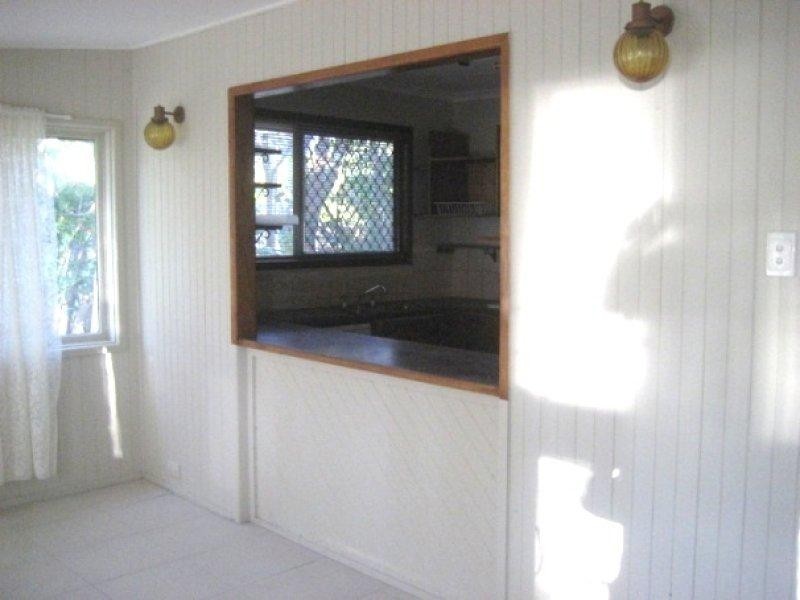 32 SAMPSON ST, Deception Bay QLD 4508