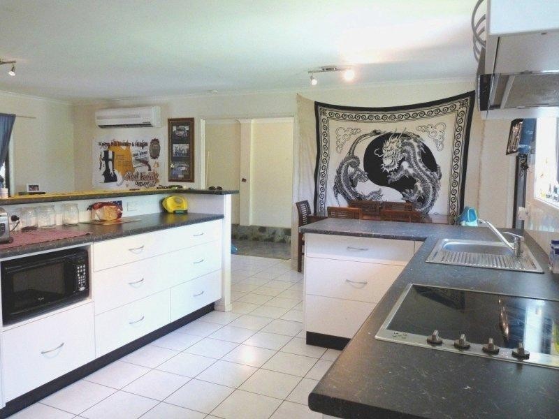 24 WENDY STREET, Clontarf QLD 4019