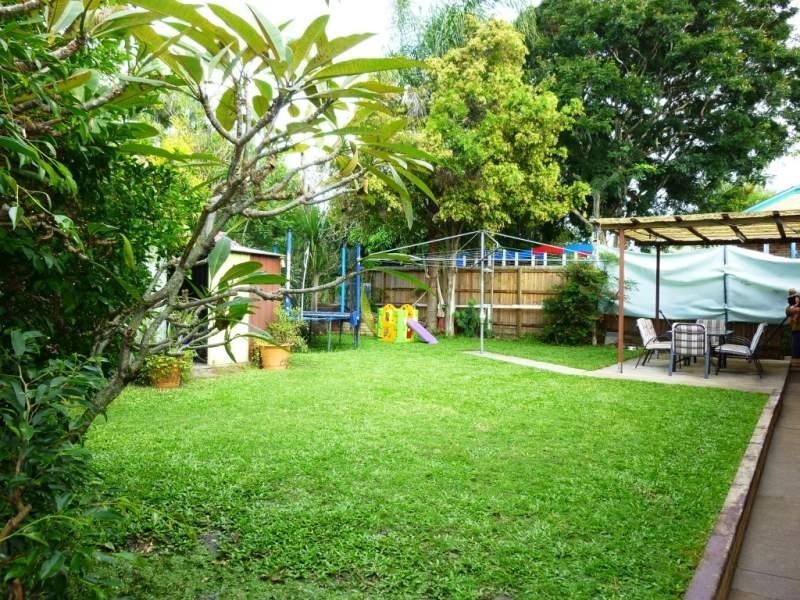 43 ASHMOLE ROAD, Redcliffe QLD 4020