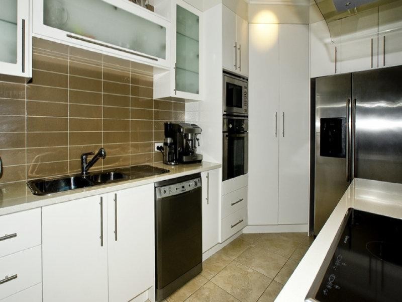 1 SKANDIA COURT, Newport QLD 4020