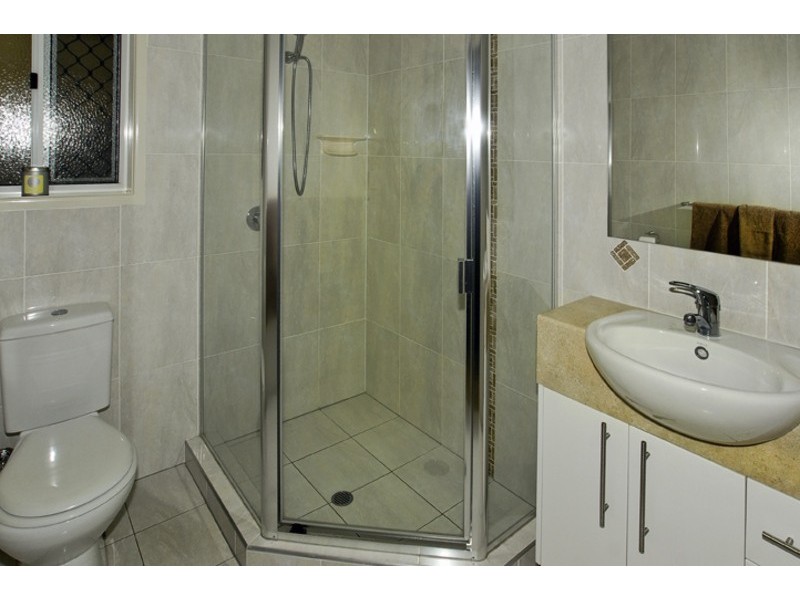 1 SKANDIA COURT, Newport QLD 4020