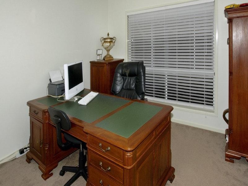 1 SKANDIA COURT, Newport QLD 4020