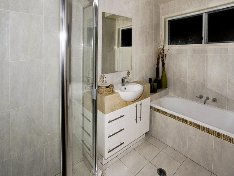 1 SKANDIA COURT, Newport QLD 4020