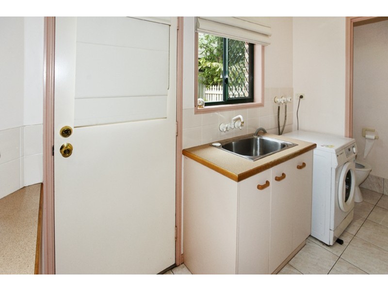 1/550 OXLEY AVE, Redcliffe QLD 4020