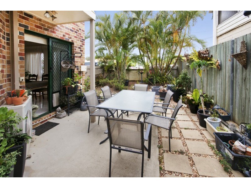 1/550 OXLEY AVE, Redcliffe QLD 4020