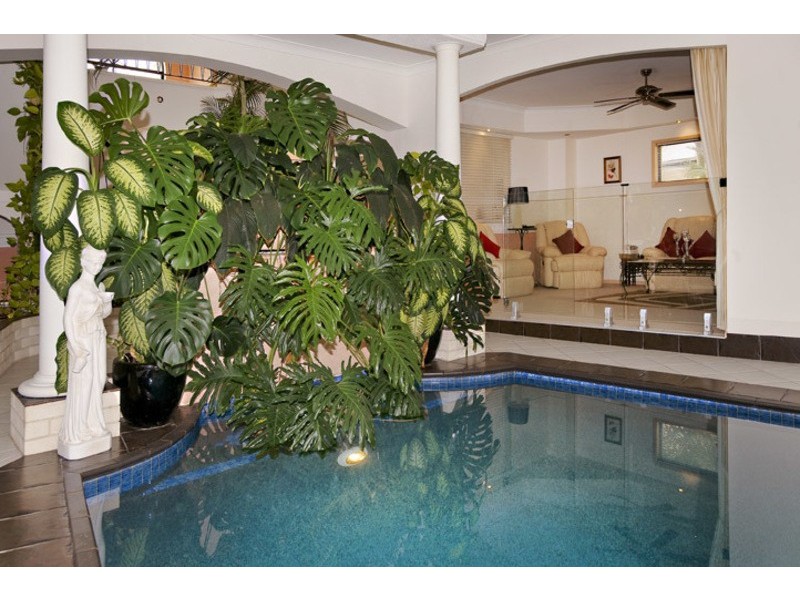 5 DEFENDER ST, Newport QLD 4020