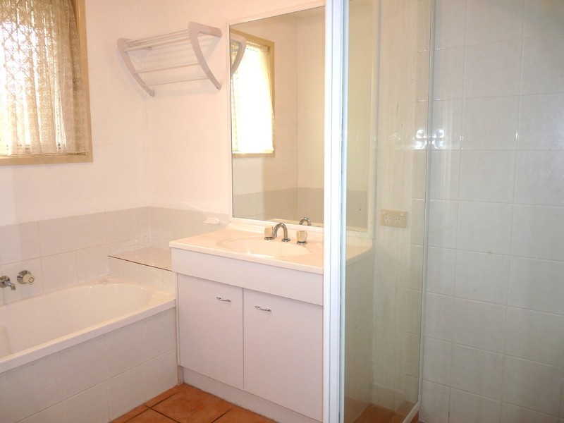 2/5 BRIGHT AVE, Clontarf QLD 4019