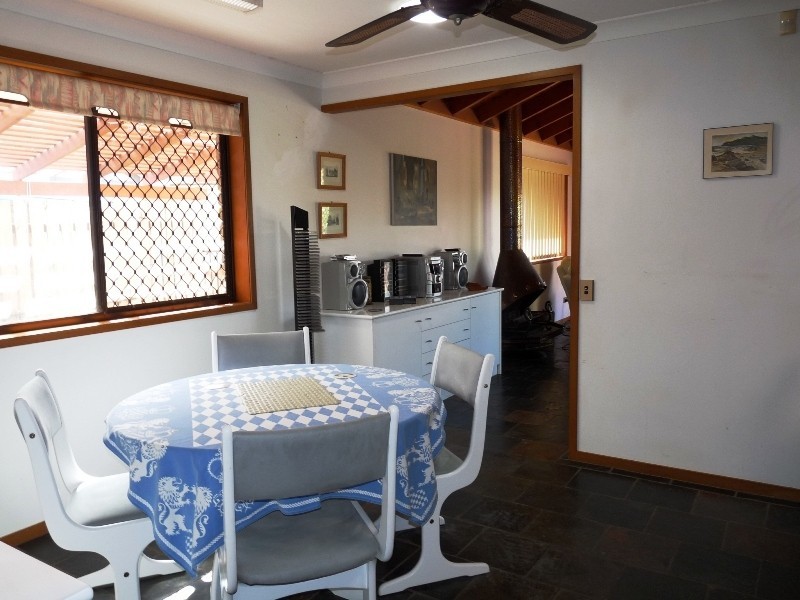 142 GRIFFITH RD, Newport QLD 4020