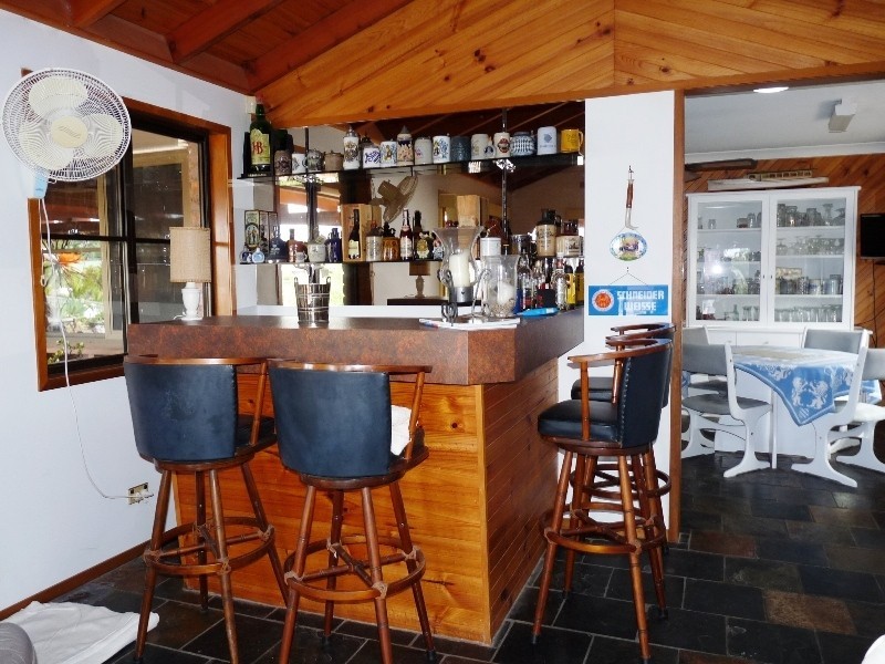 142 GRIFFITH RD, Newport QLD 4020