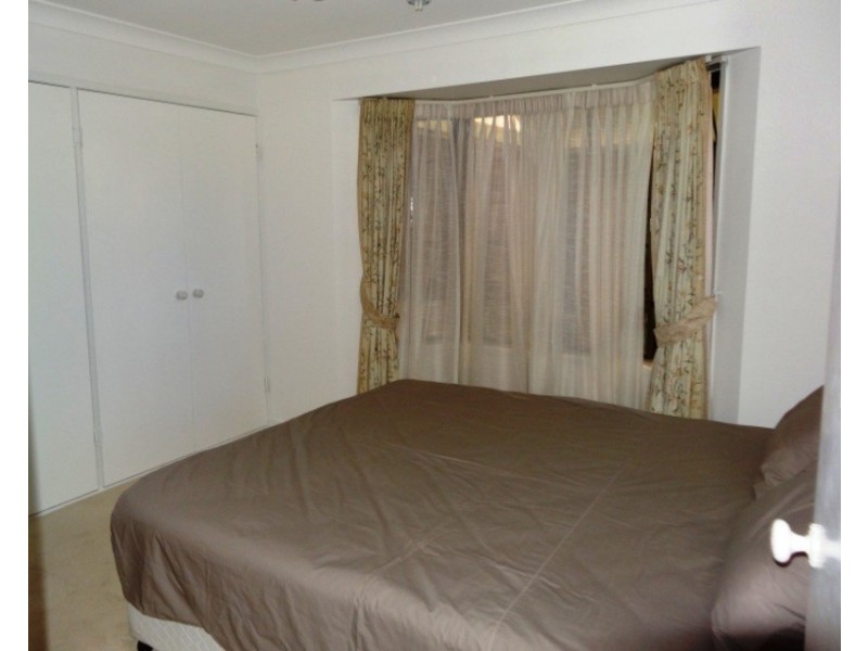 142 GRIFFITH RD, Newport QLD 4020