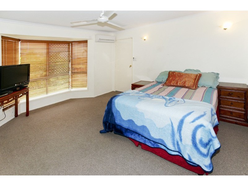 18  SOUTHERDEN DRIVE, North Lakes QLD 4509