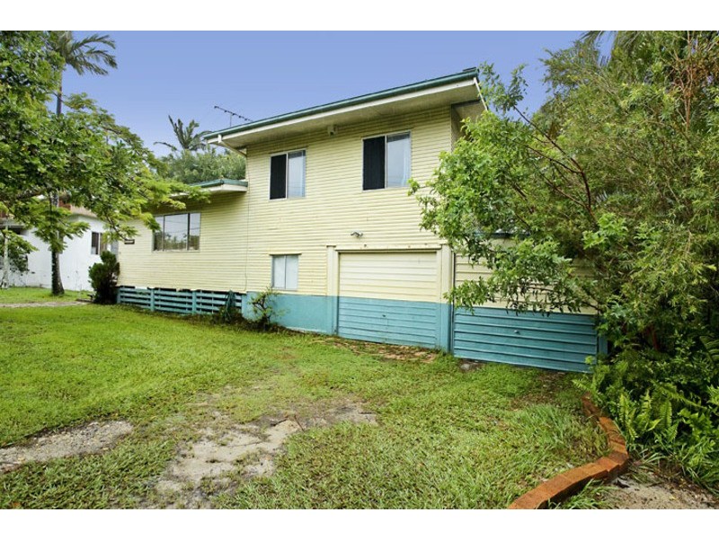 71 SHIELDS ST, Redcliffe QLD 4020