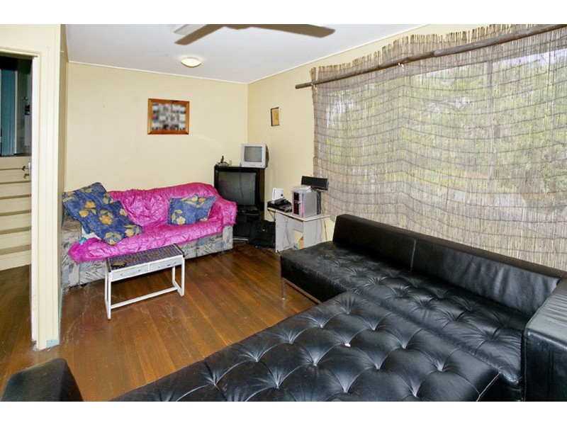 71 SHIELDS ST, Redcliffe QLD 4020