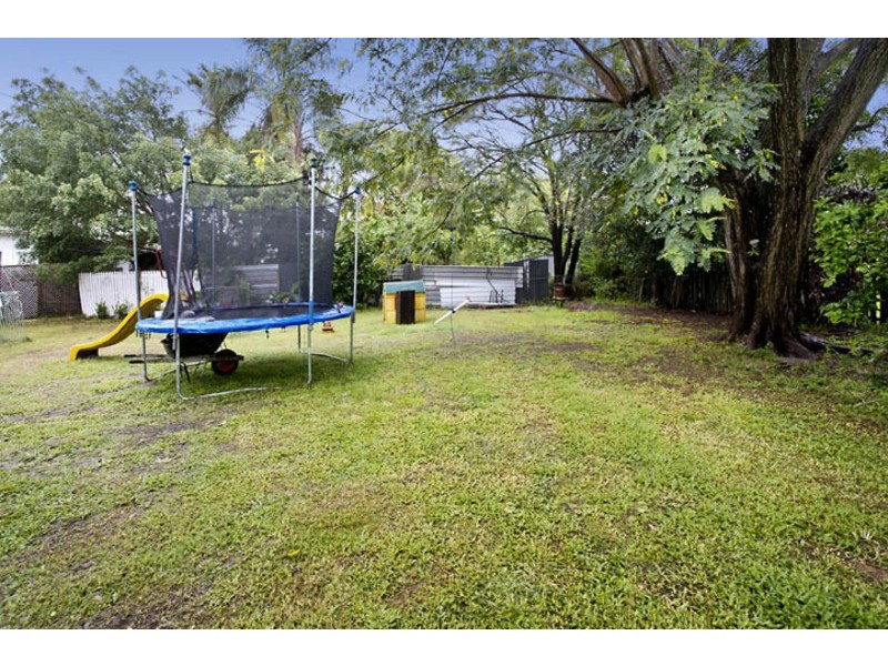 71 SHIELDS ST, Redcliffe QLD 4020