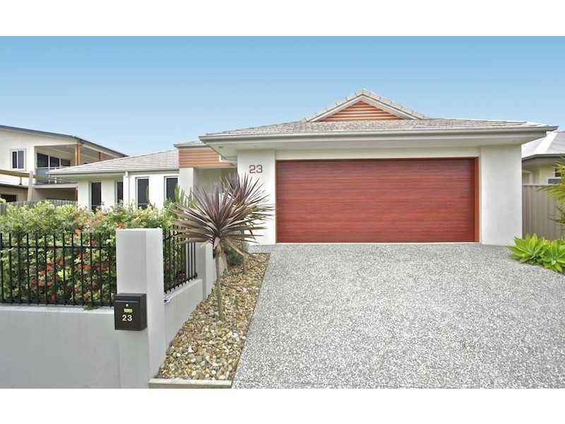 23 LIONHEART CRES, Newport QLD 4020