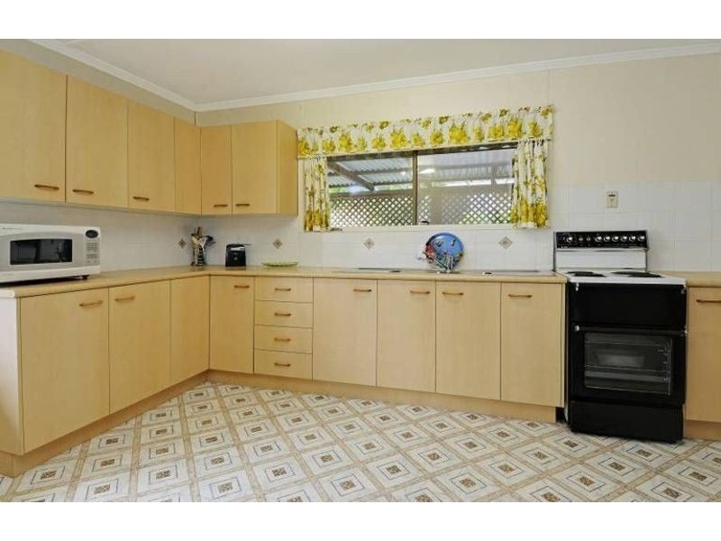 14 BEACH ST, Kippa-ring QLD 4021