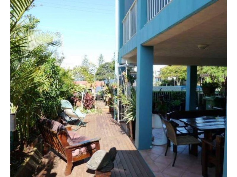 1/55 LANDSBOROUGH AVE, Scarborough QLD 4020