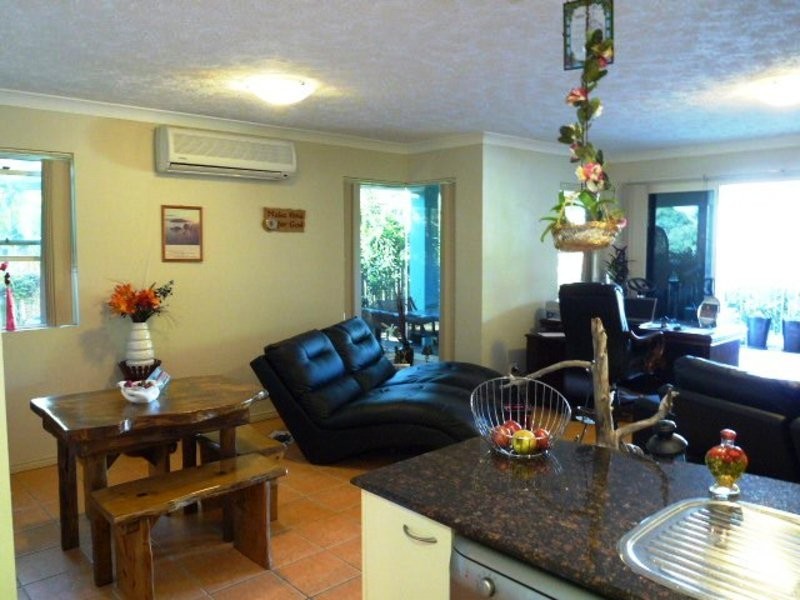 1/55 LANDSBOROUGH AVE, Scarborough QLD 4020