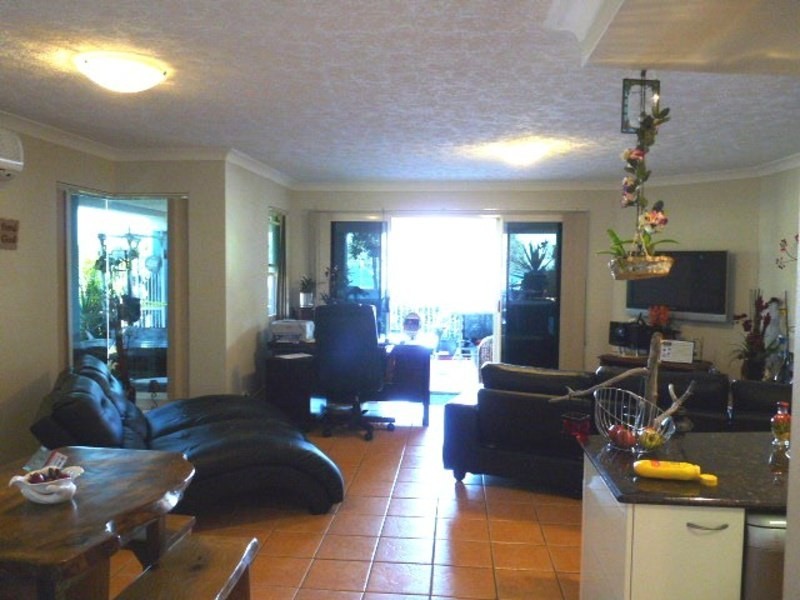 1/55 LANDSBOROUGH AVE, Scarborough QLD 4020