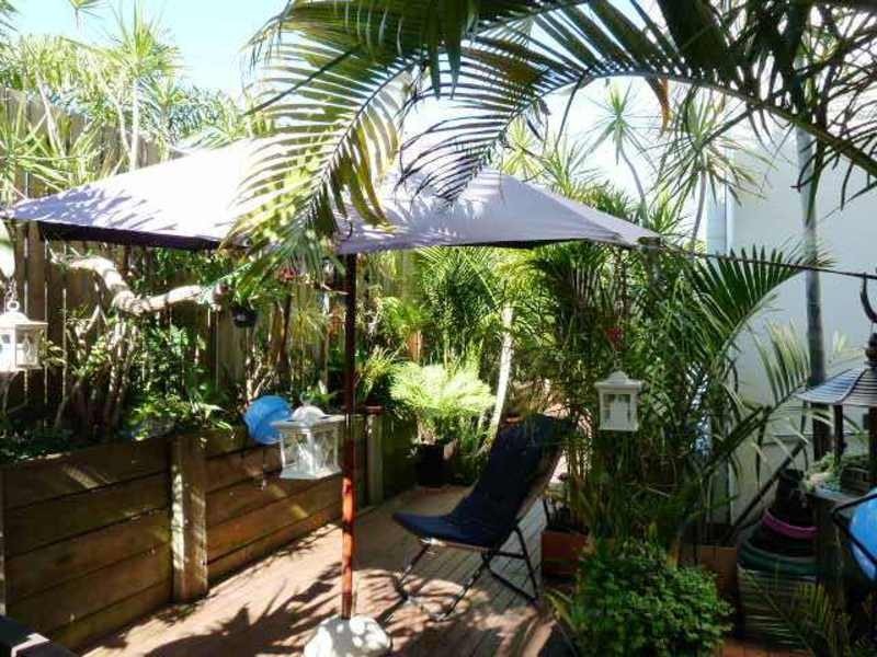 1/55 LANDSBOROUGH AVE, Scarborough QLD 4020