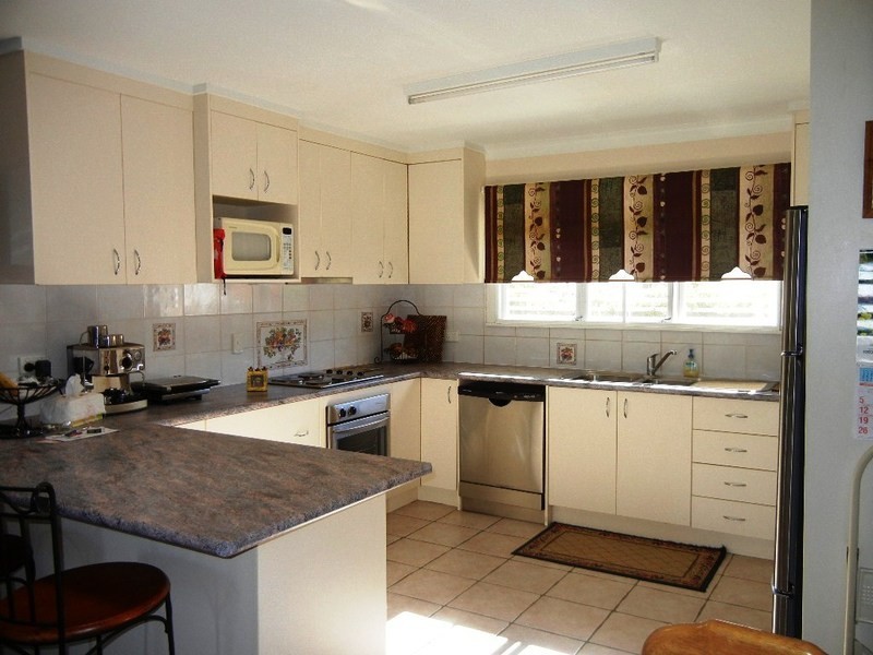 6 SHEEHAN STREET, Redcliffe QLD 4020