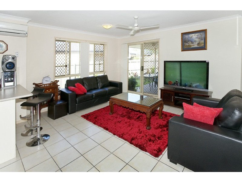 3 HODDLE COURT, Rothwell QLD 4022