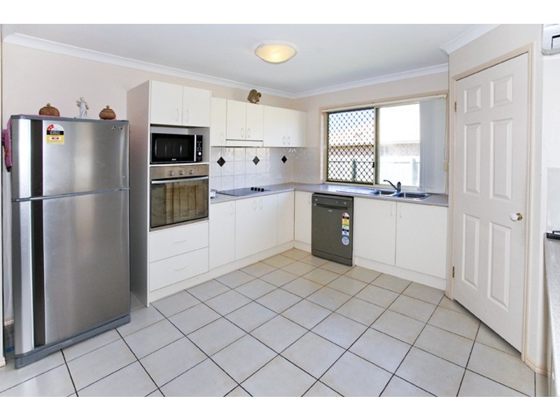 3 HODDLE COURT, Rothwell QLD 4022
