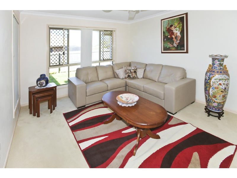 3 HODDLE COURT, Rothwell QLD 4022