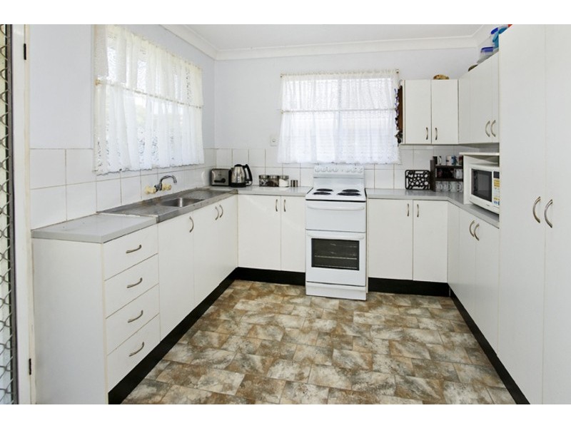 27 MACFARLANE STREET, Kippa-ring QLD 4021