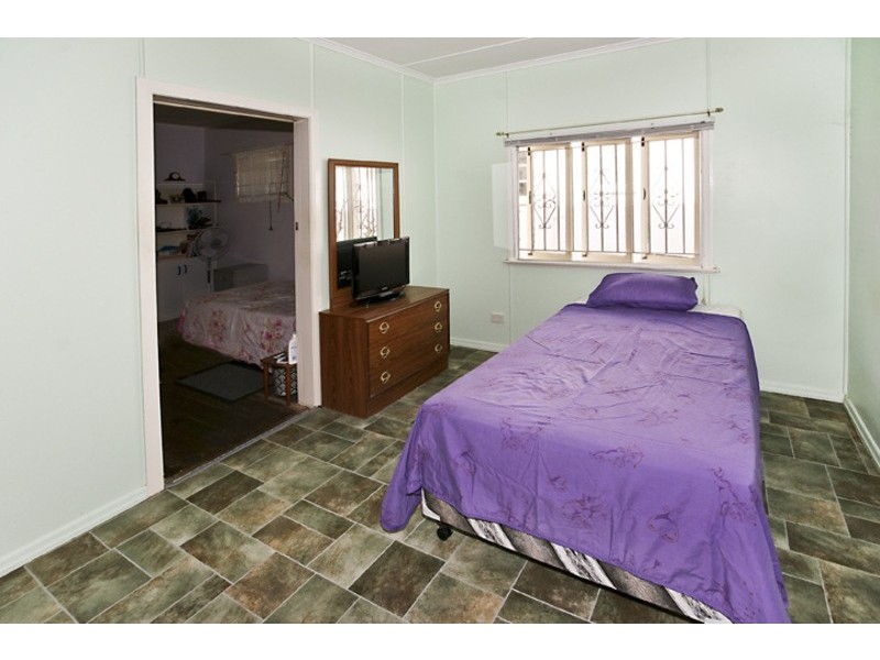 22 BAILEY STREET, Woody Point QLD 4019