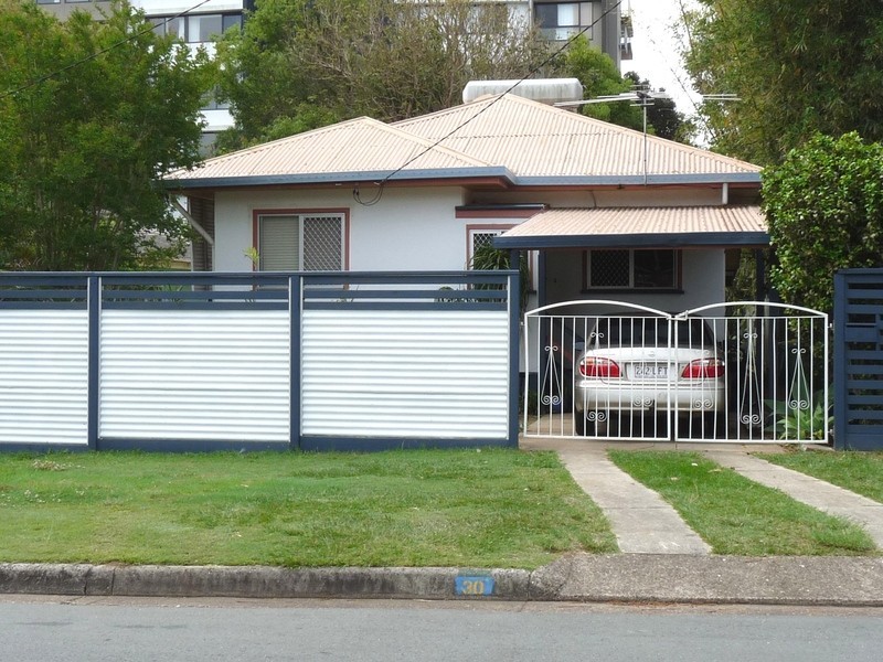 30 LOUIS STREET, Redcliffe QLD 4020